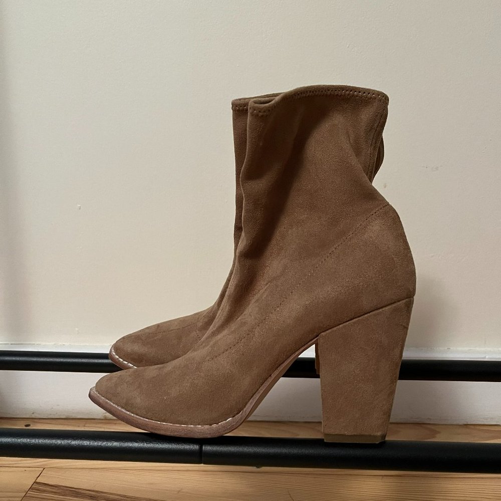 Pelle Moda Pull On Booties